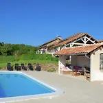 Dom wakacyjny Cozy In Roussines, Dordogne