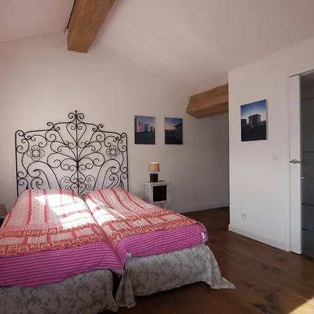 펜션 Cozy In Roussines, Dordogne *