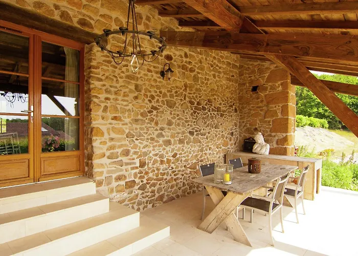 Cozy In Roussines, Dordogne Сasa de vacaciones Roussines